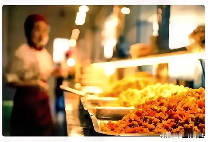 北京这次是动真格了，直接下了死命令。2027年底前，中小学必须跟“校外配餐