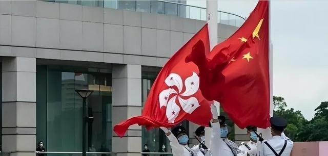 统一台湾后到底需要多少驻军？有人拿香港、澳门作参照：香港人口约753万，驻军约6