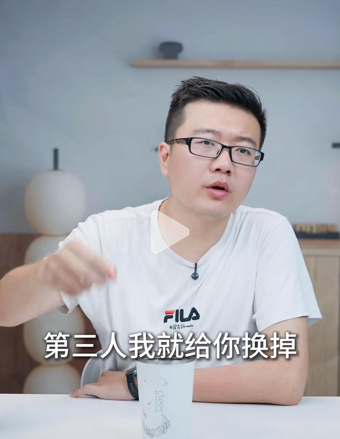 莱维分析向鹏在萨格勒布站一轮游：抓不住机会，输的看不懂，匪夷所思！6月11日，