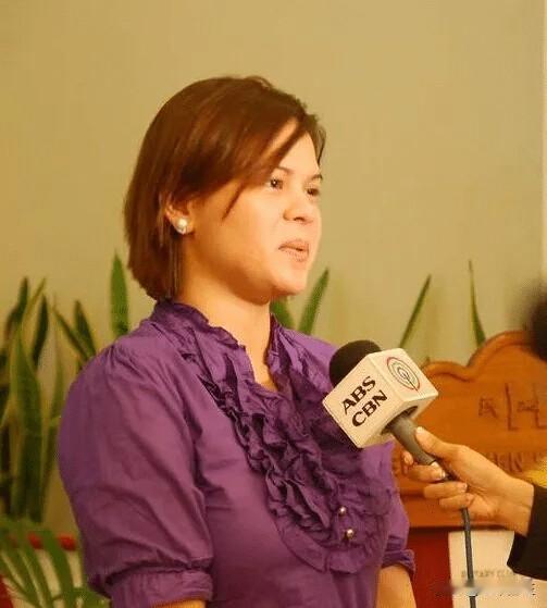 菲律宾副总统莎拉.杜特尔特周六上午表示，监察专员办公室对她提出的掠夺控诉是一次