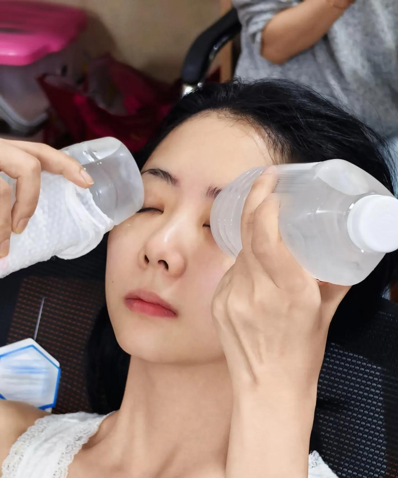 天哪，有这么能掐出水的宝宝吗？这就是女娲的代表作！工作室晒出了随意捕捉到的谭松