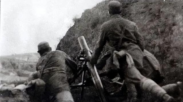 抗战中，邓岳带部队攻打莘县，不料伪军在城楼大喊：“八路回去吧！几杆破枪，还想攻城