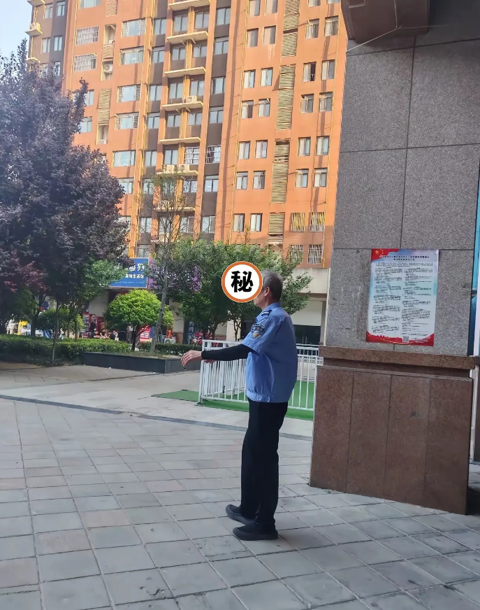 成都女子被害案引发连锁反应，首批“受影响者”或是小区50岁以上保安。近日
