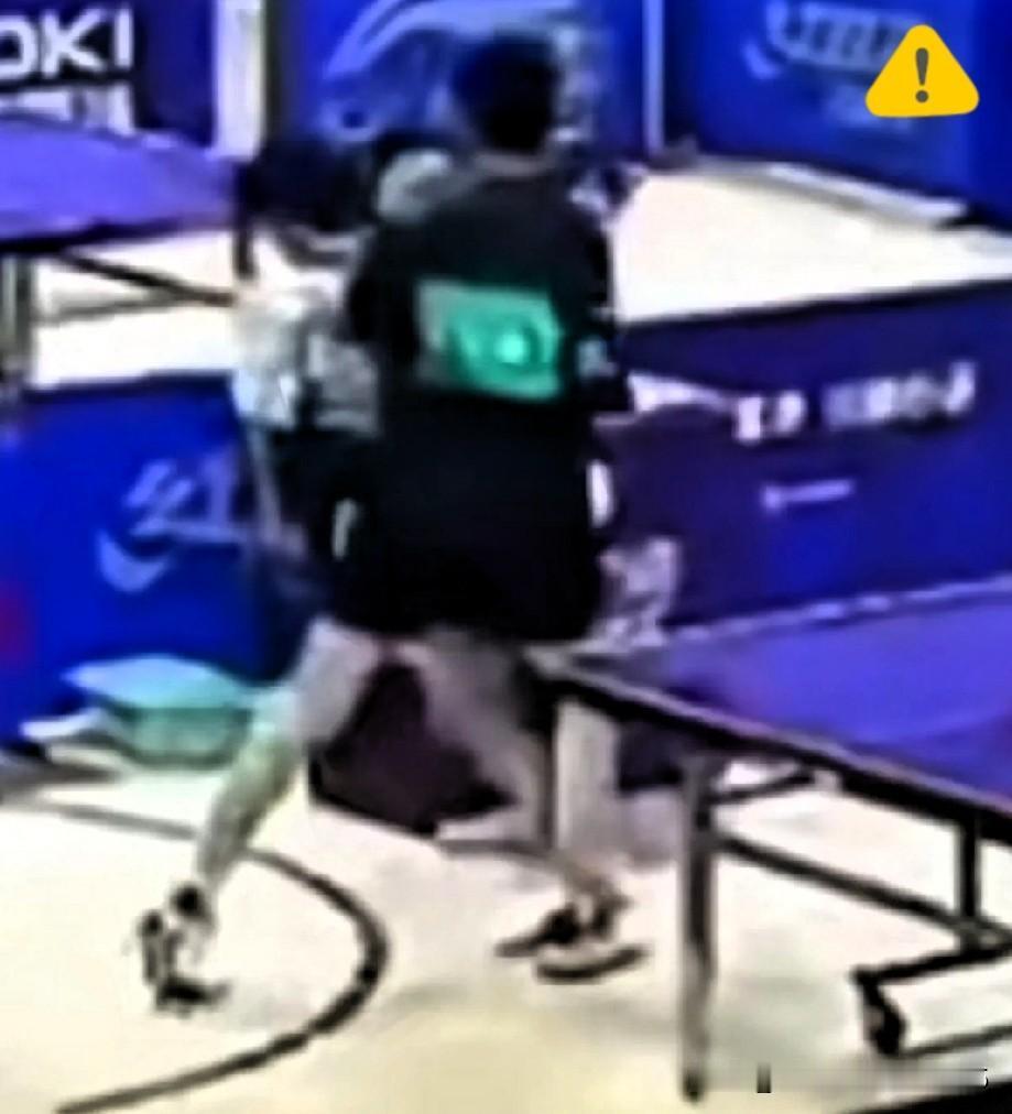 江苏乒乓小将曹彦灏一拳打在了对手脸上，他的乒乓球生涯还会有未来吗？曹彦灏此次事件