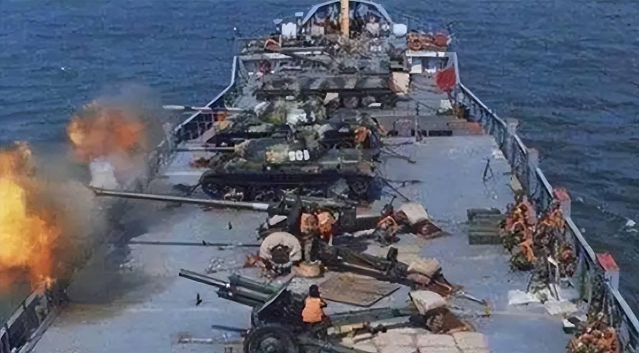 看过96年台海危机报道，真的哭了。96年台海危机的时候，为了应对火力不足的短板，