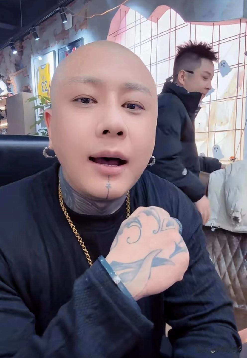 方丈吐槽醋王、初瑞雪花钱抢流量！ 今晚方丈开播，复盘身背