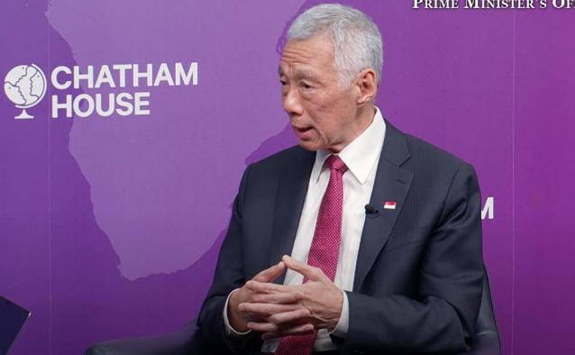 新加坡总统忽悠中国对美妥协后，李显龙补刀：印度迟早会赶超中国这两位来