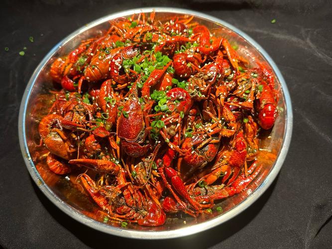 卫生风险最高的十种食物第10名：毛蚶——沿海的资深吃货吃毛蚶可有个门道，得等