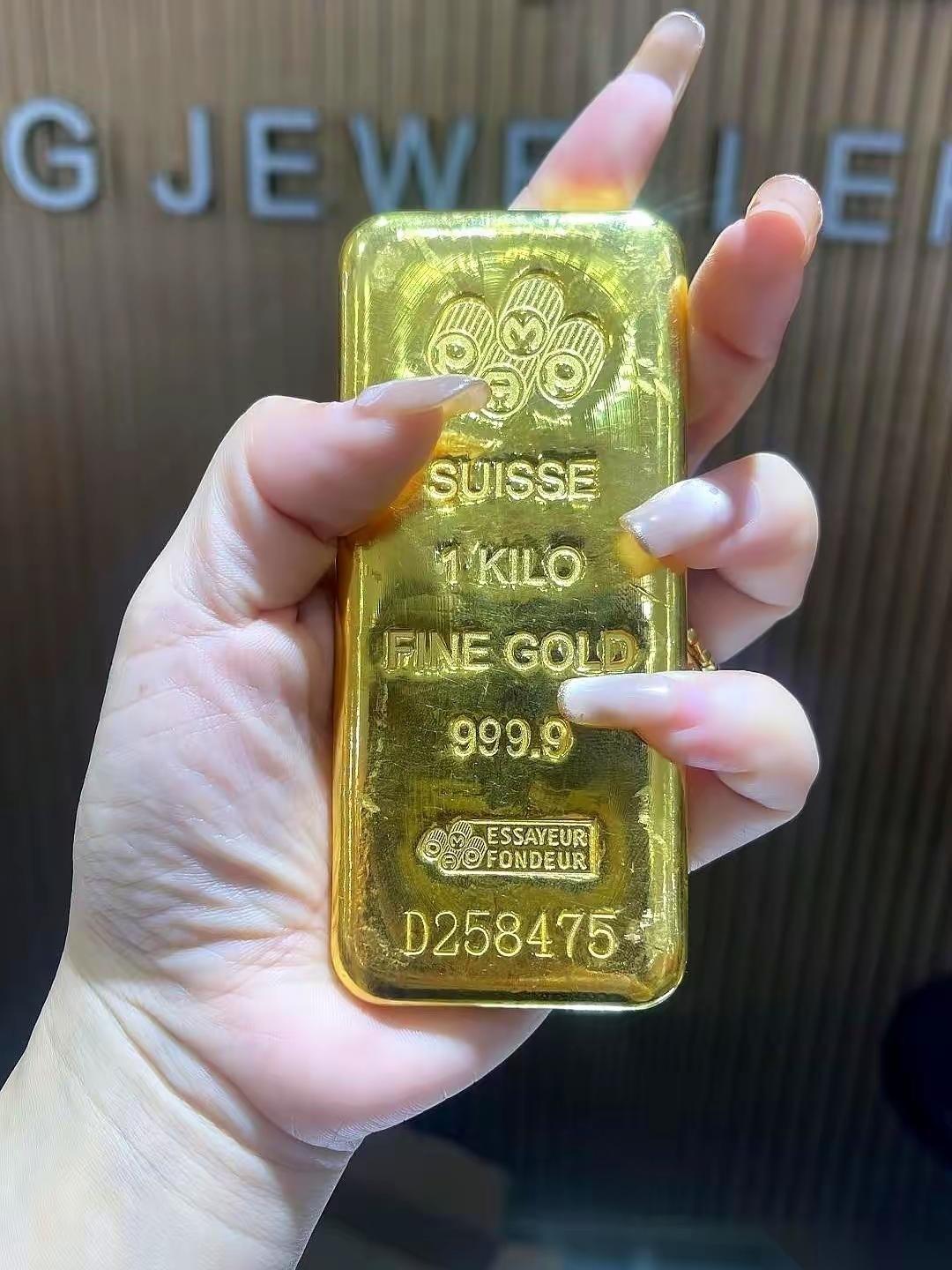 昨天卖了金子的人，今天怕是要拍断大腿！昨天刚把黄金变现的朋友，今天打开行情