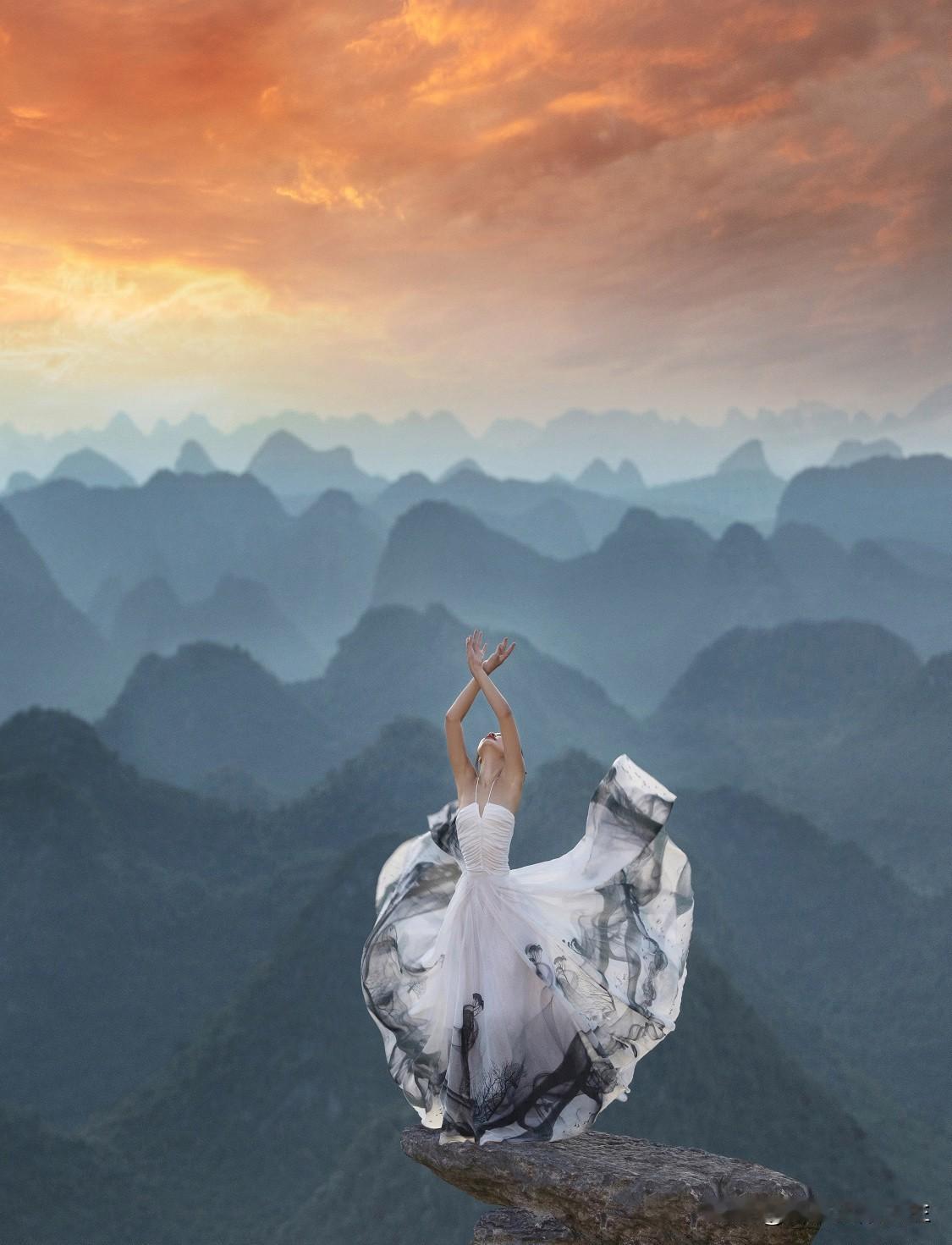 一位成功女性说：“不要和男性谈心。和任何男性都不要太熟，不要让他了解你的脆弱和