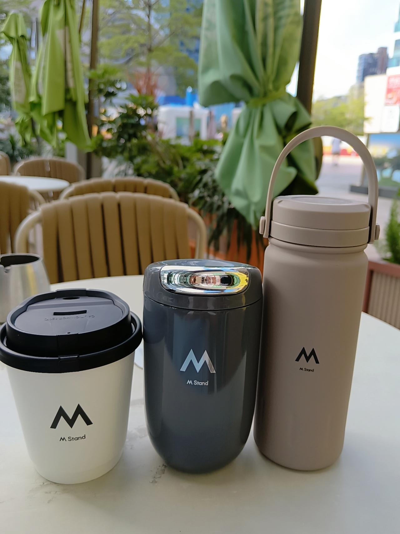 昨天喝了3杯咖啡，2杯美式，一杯柠檬芭乐冰美式。有一杯热美式是在Manner