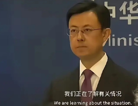 我老婆昨天买了个苹果手机，我很生气，我全家用华为，她却因为上一部mate40坏过
