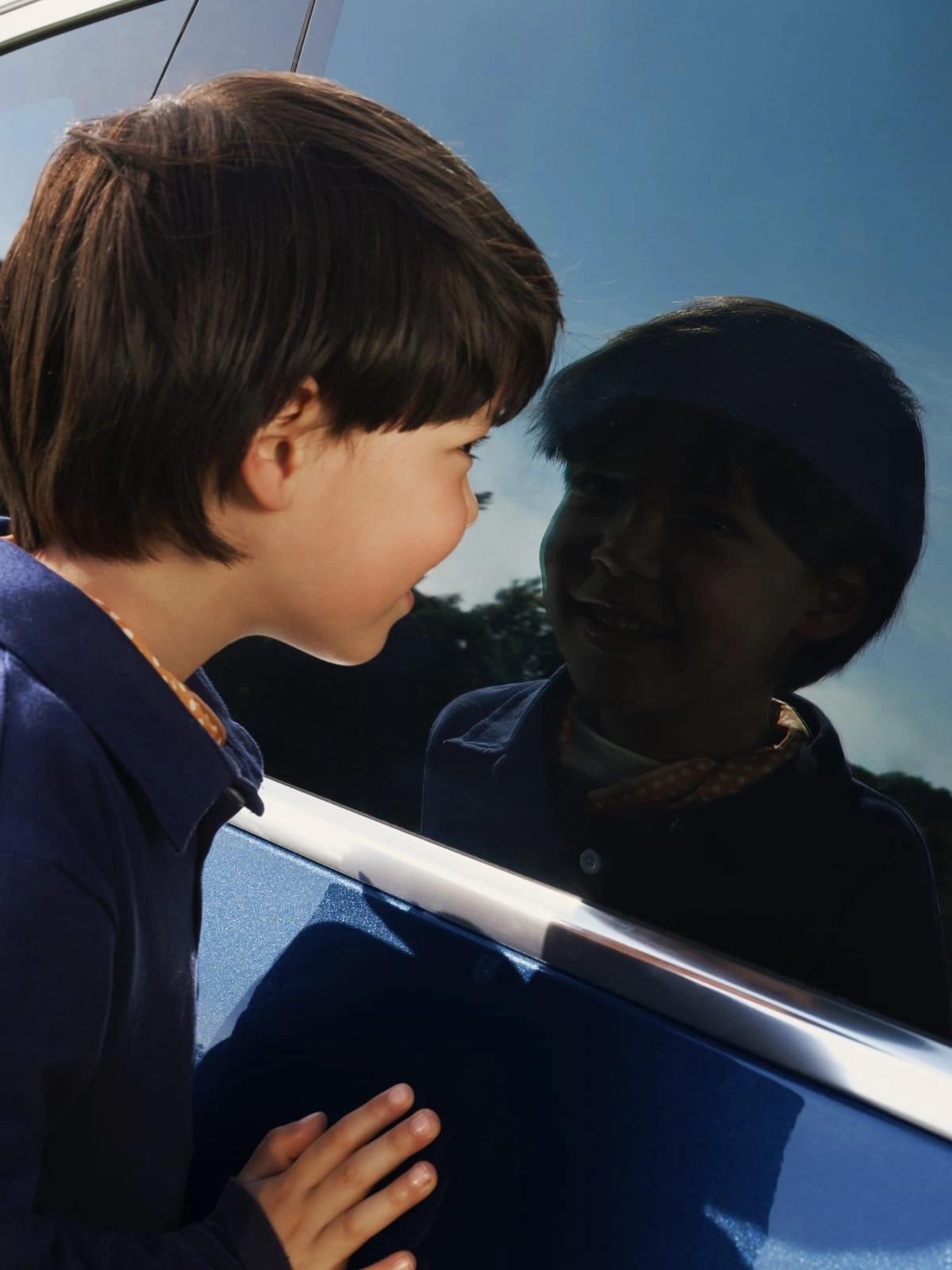 ‌问界M9不是华为生产的汽车，也不是华为品牌的汽车。‌它是AITO问界品牌旗下的