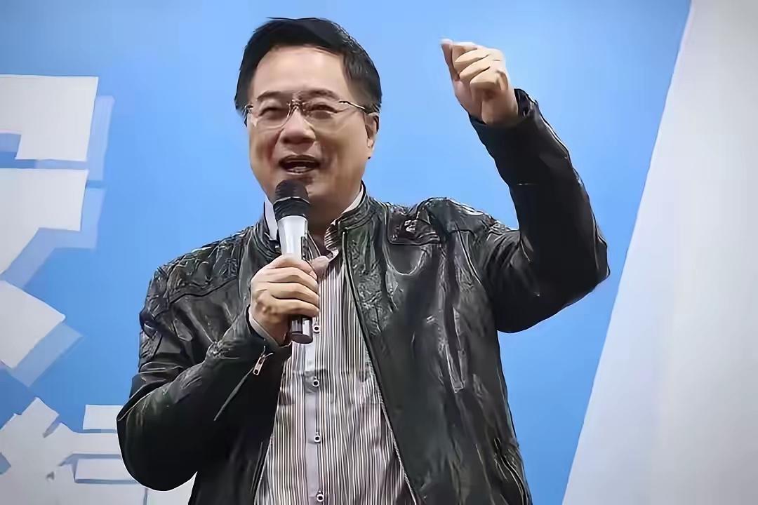 蔡正元直言，护不住统派，何谈统一！蔡正元在与三妺的连线中，被问到了高金素梅的