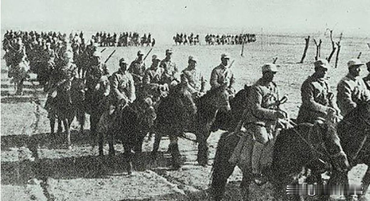 1942年，新四军26团被日军包围，眼看突围无望，团长决定与日军同归于尽，这时，