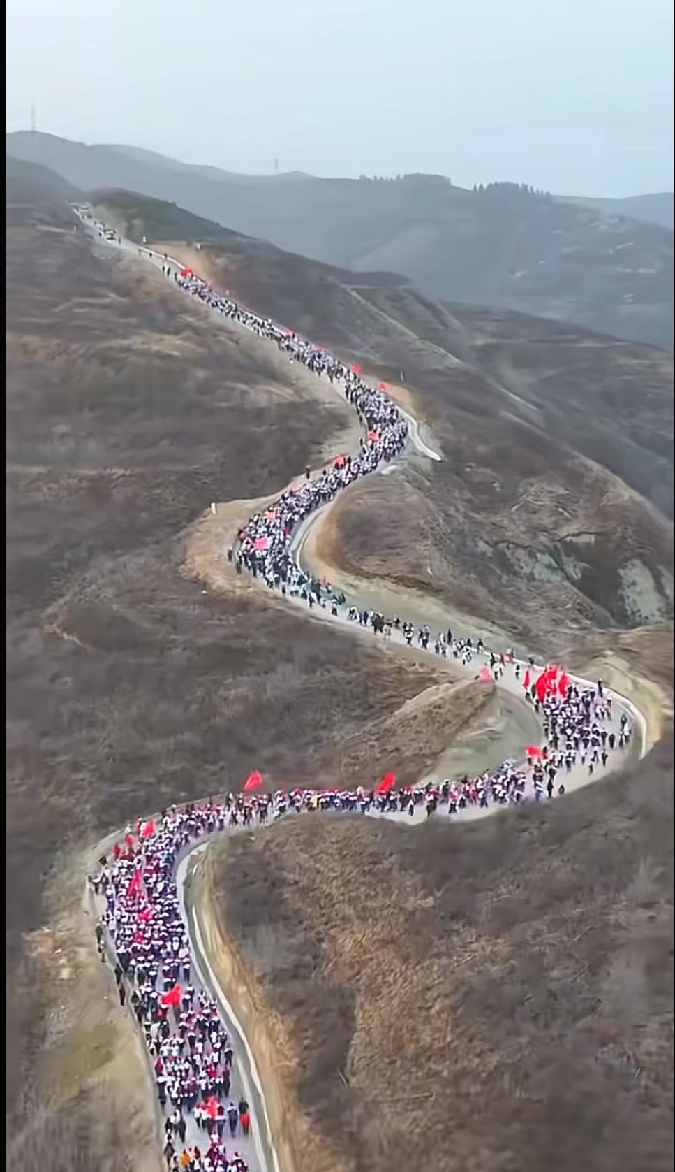 少年强则国强！为这样的清明祭扫活动感动得热泪盈眶！108里山路