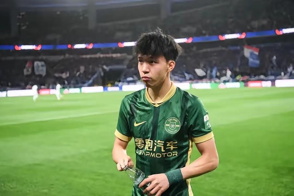 泰山队客战海港“复仇局”预测（核心结论：2-1险胜或2-2硬仗平局）1.