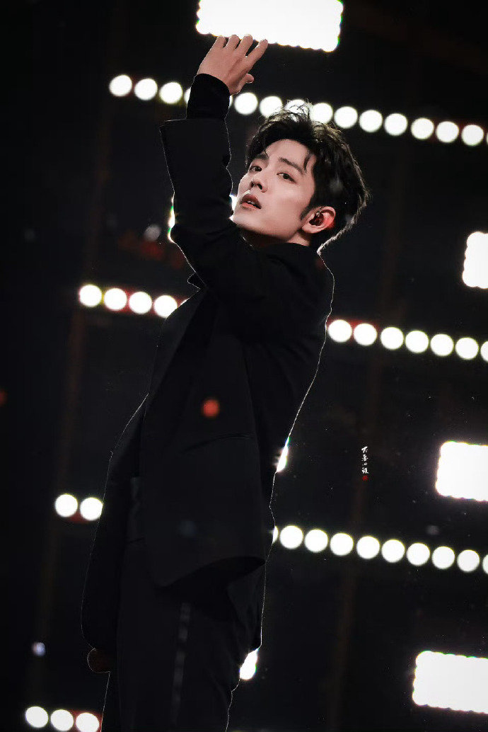 肖战用行动把敬业诠释得淋漓尽致肖战身材管控最严格的父亲肖战用行动把敬业诠释得淋