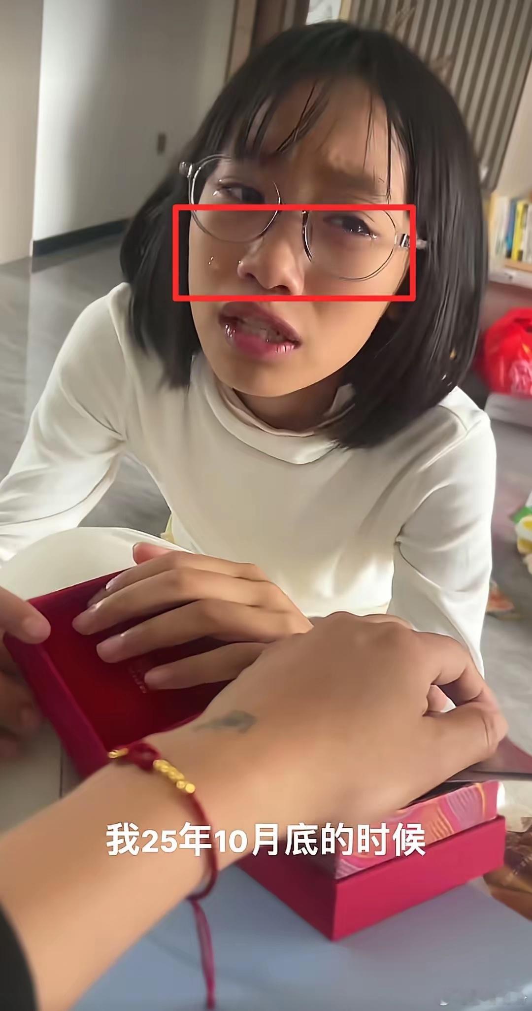 我们常常可以听到这样的话，说现在因为独生子女家庭多，孩子被看得重，所以很多会自私