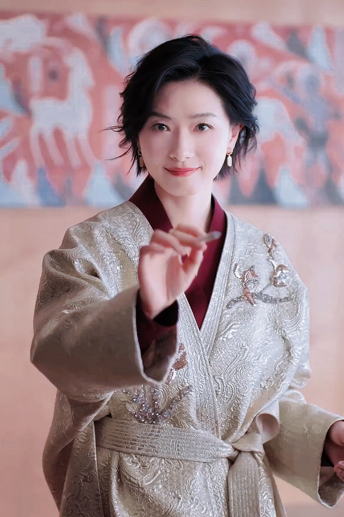 万茜｜天生会画让每一份心动，落笔成画；让每一个想象，跃然屏上