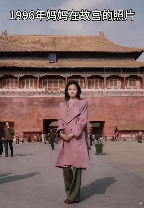 难怪有故人之姿，原来是故人之子。