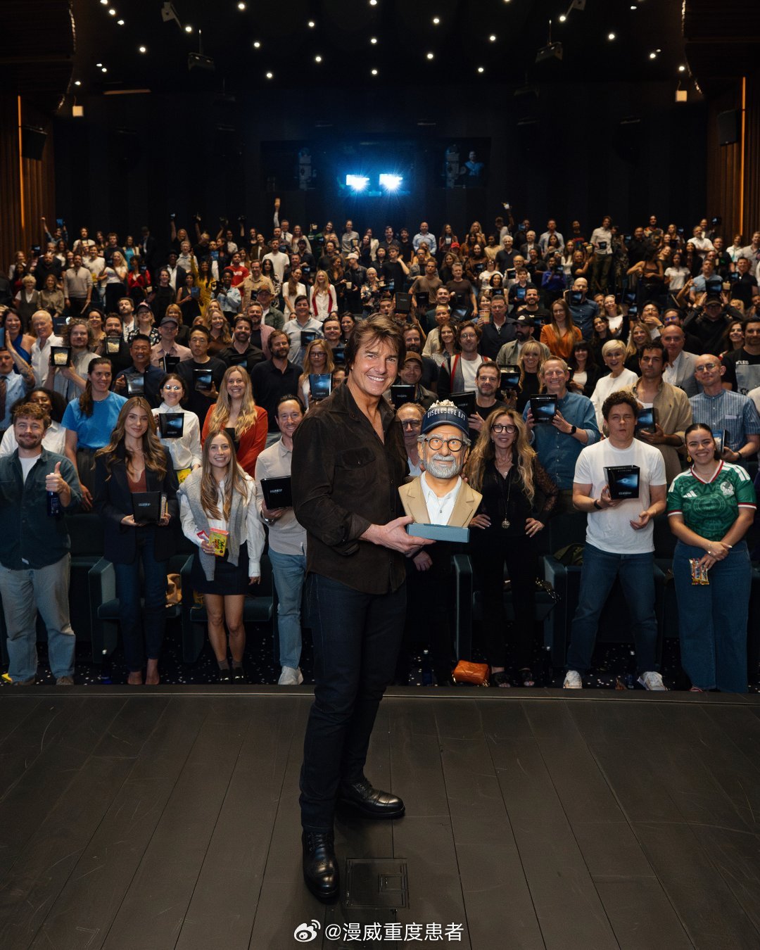 汤姆克鲁斯TomCruise推文更新，电影宣传委员汤克鲁又上线了“没有什么