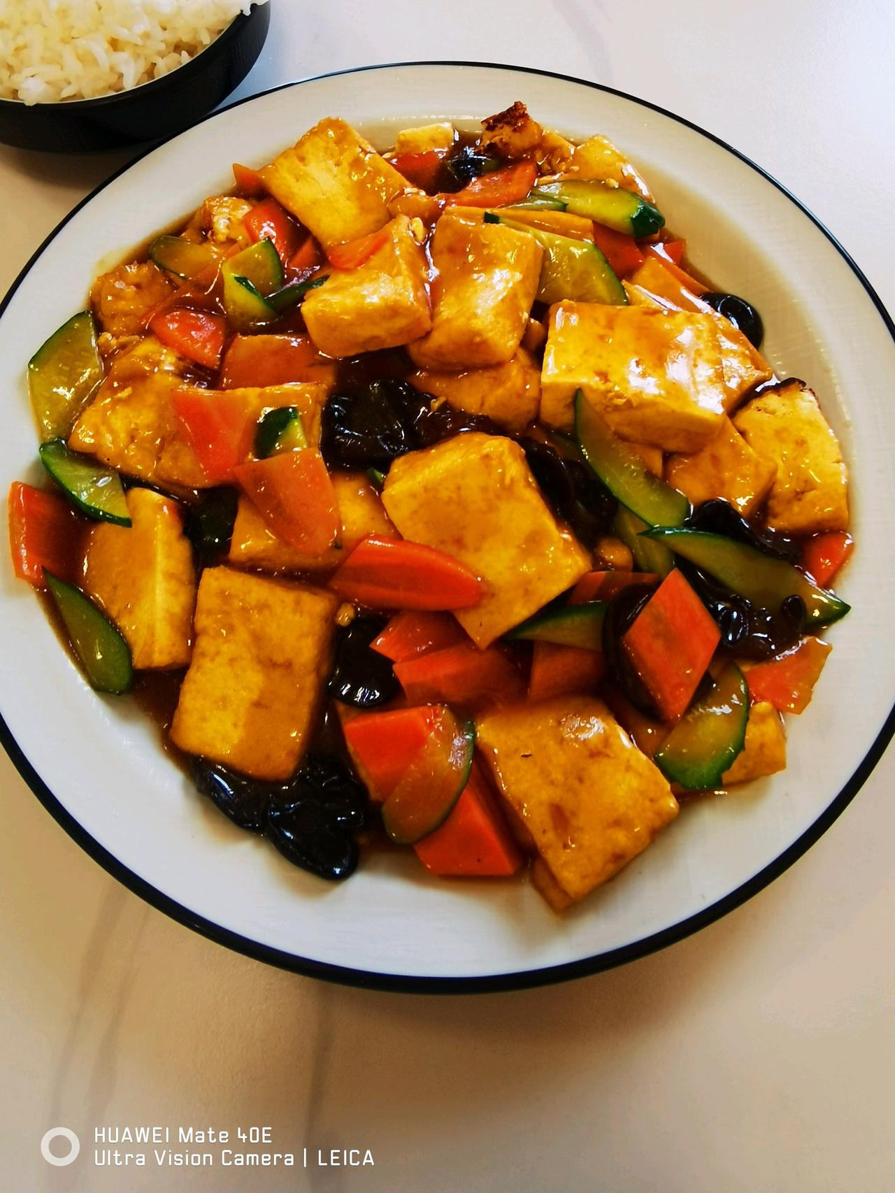 今天中午在《祇園齋》吃素食午餐。真的很好吃。