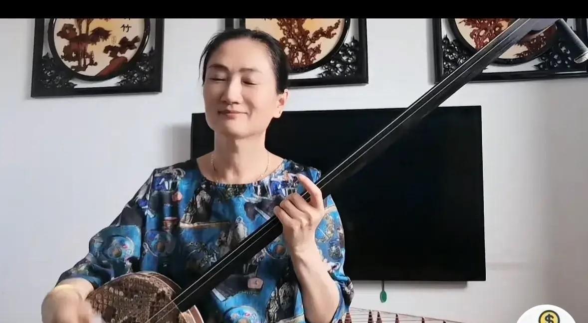 冷门乐器更好就业，比如三弦！实际三弦的应用范围很广，任何乐队，任何戏曲曲艺等，