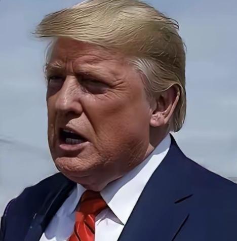 美国那艘载着110亿美元对台军售武器的货轮，已经驶向台海了，还让长荣民船偷偷运，