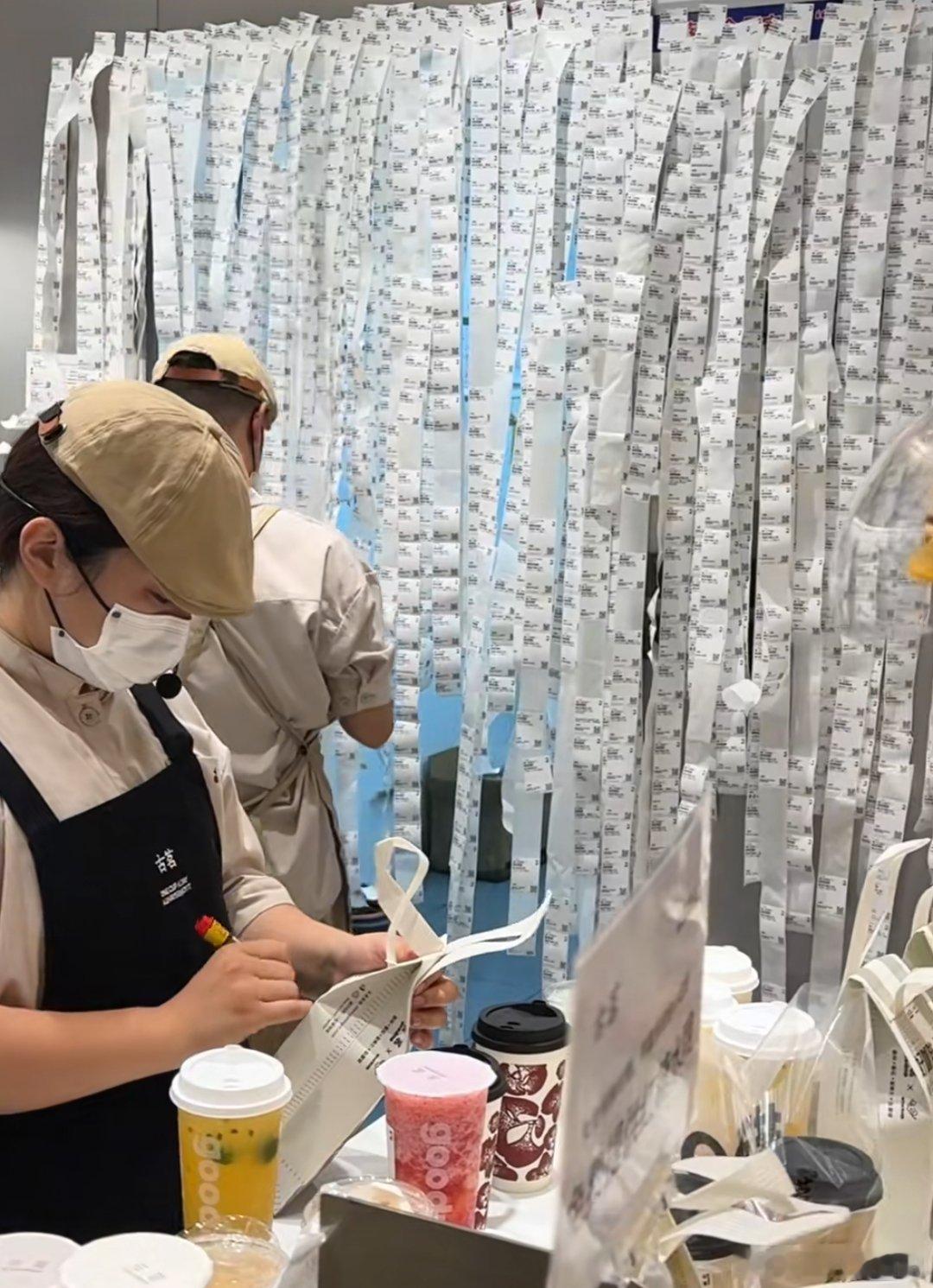 不懂就问，这是订单瀑布吗？​​​