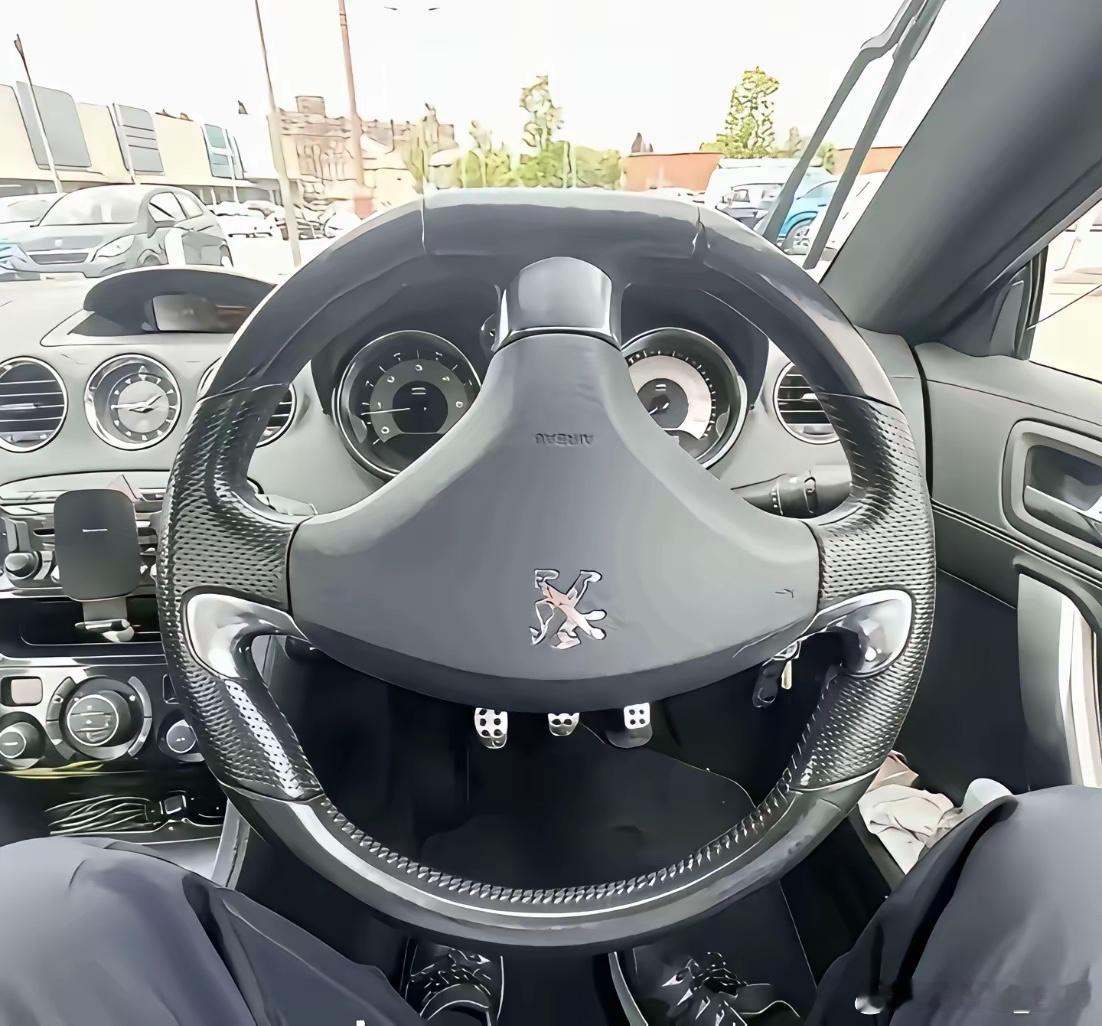 这张图看着有股子莫名的喜感