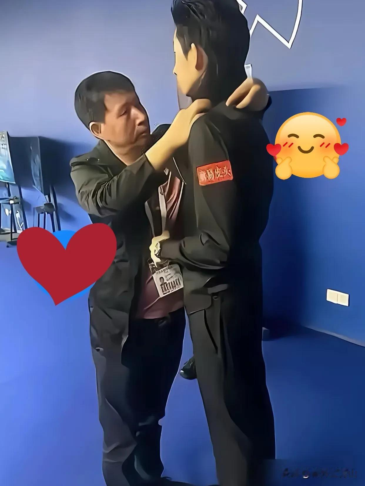 全网都在为吴宜泽逆转夺冠狂欢，我却盯着屏幕里那个嚎啕大哭的父亲，直冒冷汗。