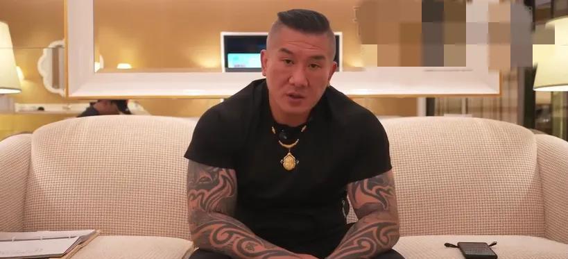“馆长”昨天抵达澳门后入驻了永利皇宫酒店，然后又被震撼到了，澳门怎么能把观光产业