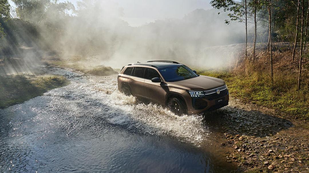 国内外大七座SUV排行：1. GMC育空XL：约51.3万元起2. 捷