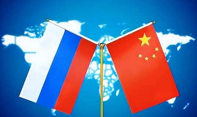 中俄为什么要站在一起？其实有个俄罗斯的精英已经说出了答案。俄罗斯政治家康斯坦丁·