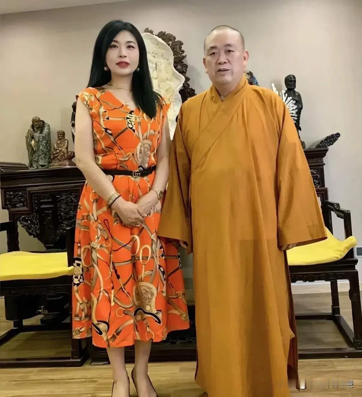 释永信调查三个月没动静。徒弟傅华阳八月就跳出来说要给师父养老。网友都看懵了，