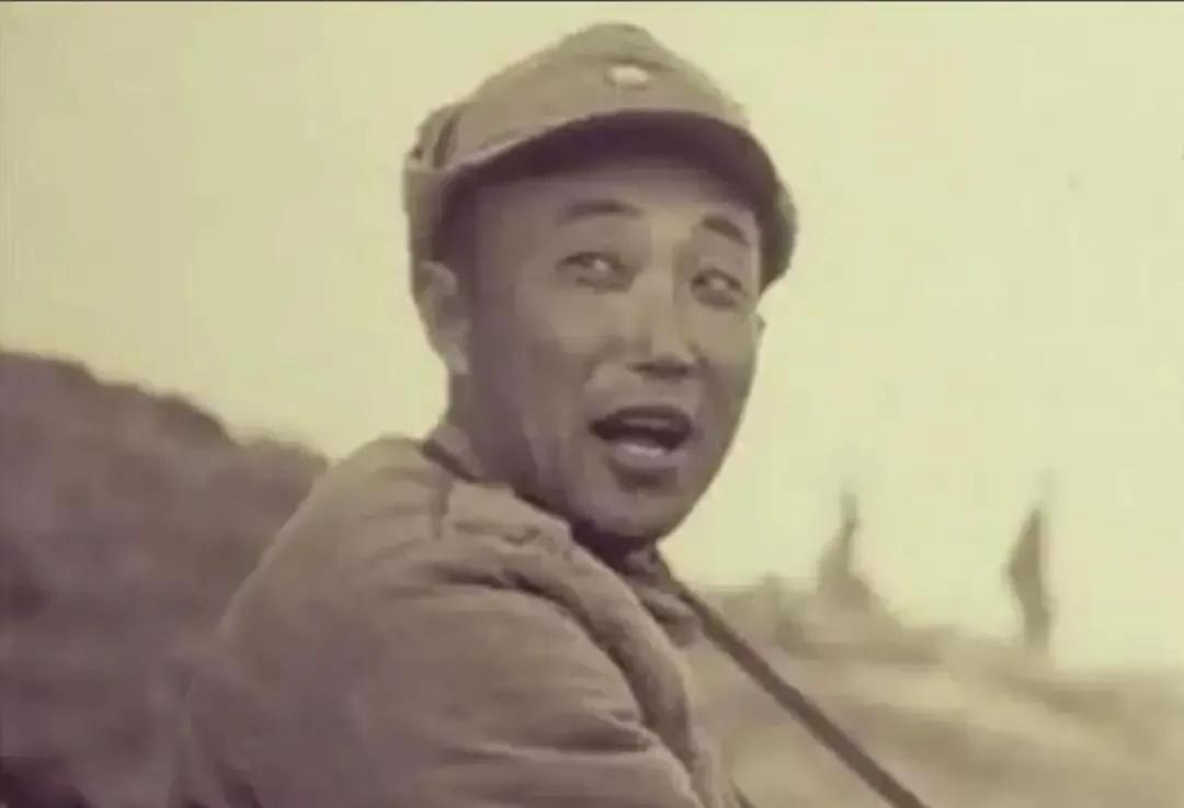 1953年，李弥回台述职落入蒋介石计谋，当场被软禁。于是他立刻给师长李国辉写了一