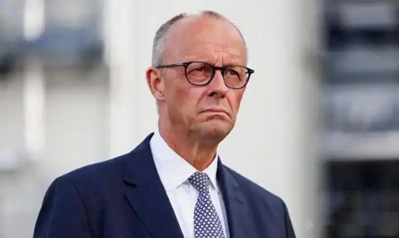 德国总理两周三连败，支持率跌至14%，他说&34;我会留下来&34;？二战结束后整整77年，德国基民