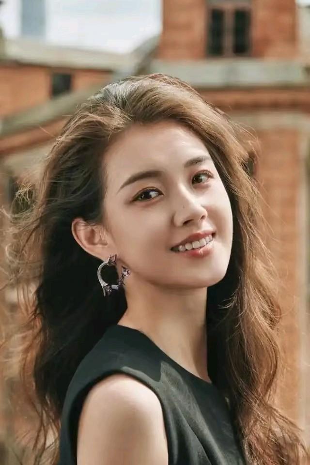 郭宇欣说，自己要去演长剧我猜她可能会受不了不是演技遭不住，而是她会发现，原来