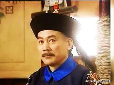 清朝有一条不成文的规矩。从顺治朝开始，往后一百多年，每当吏部拟定官员名单，只要看