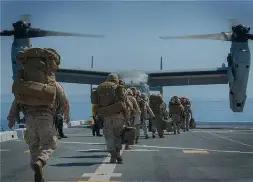 美军这次是真走了，连家底都不要了。就在昨天，美军把最后一个基地交了出来。这个