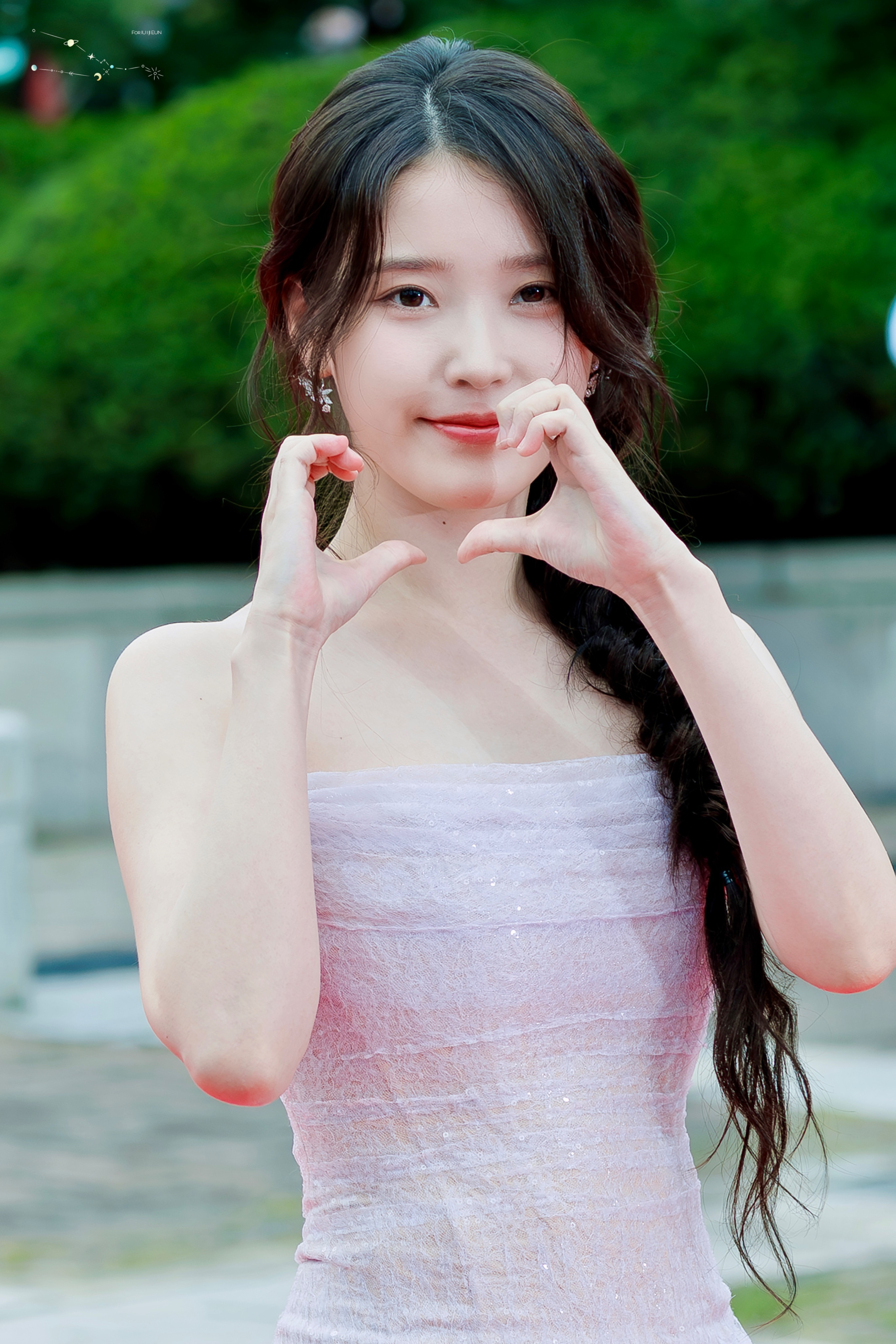 IU💗IU出道十七周年快乐251002IU首尔电视节颁奖典礼