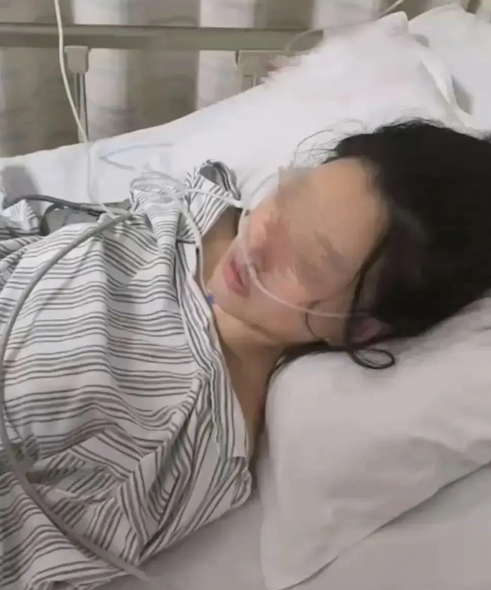 隆胸假体挡住了致命一刀：她身中22刀却奇迹生还，科技救了她一命？2025年中旬