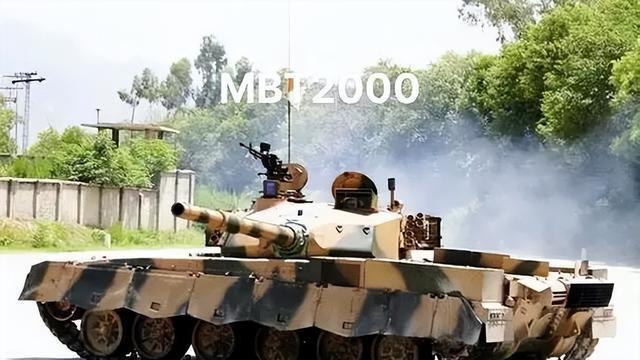 曾买12辆中国坦克,阅兵完就退货,后想买无人机,中国回四个大字