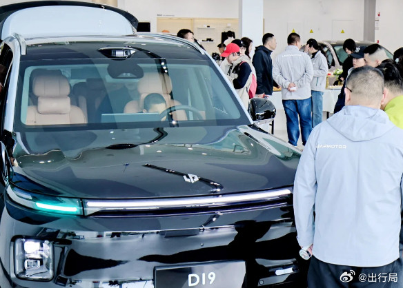 相信不少朋友都到店看过零跑D19了，现在所有人最关心的应该是他的价格了，不妨大