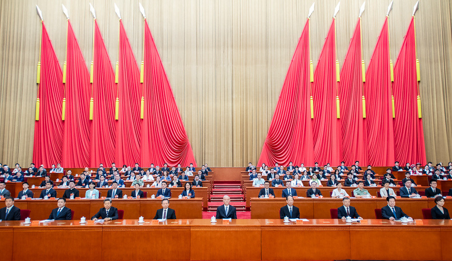 请在下图找到马龙​​​