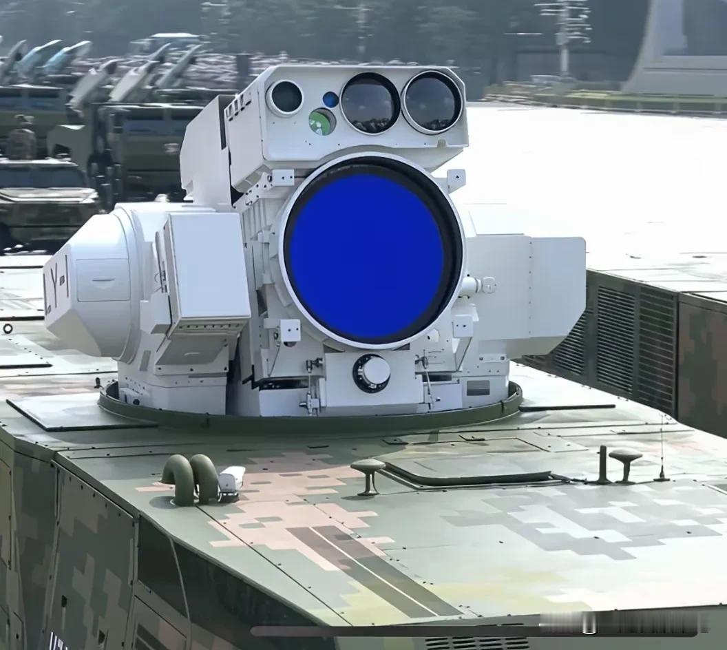 美国最害怕的不是中国的导弹，不是航母，而是中国的舰载激光武器。因为导弹、航母中