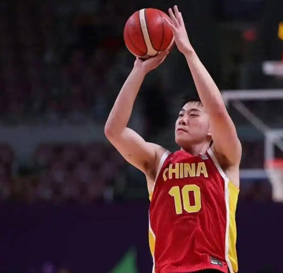 中国篮球近年来持续下滑的核心症结究竟在哪里？ 不知道从什么时候开始，咱们打篮