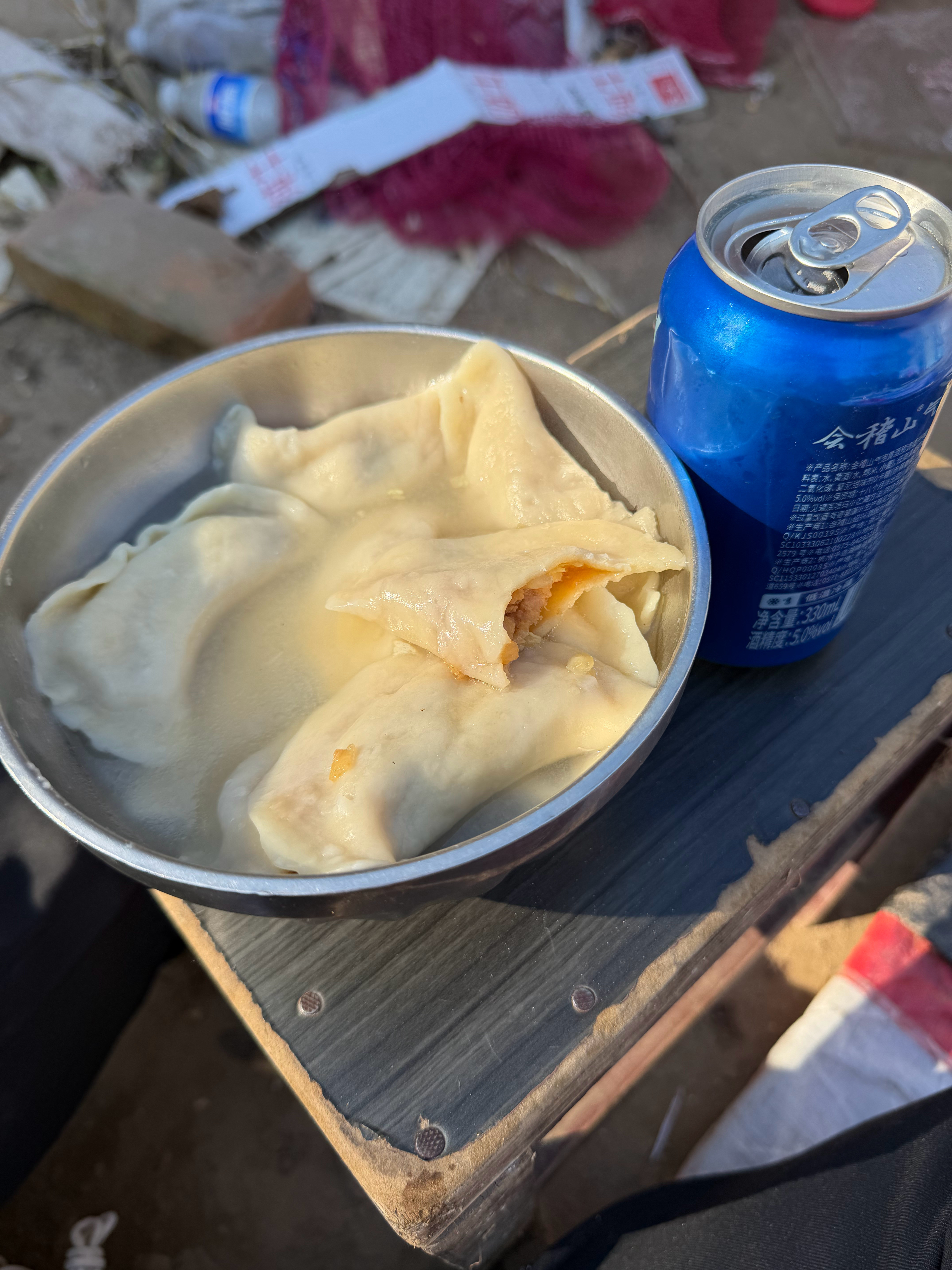 忙到现在，中午饭，包的饺子