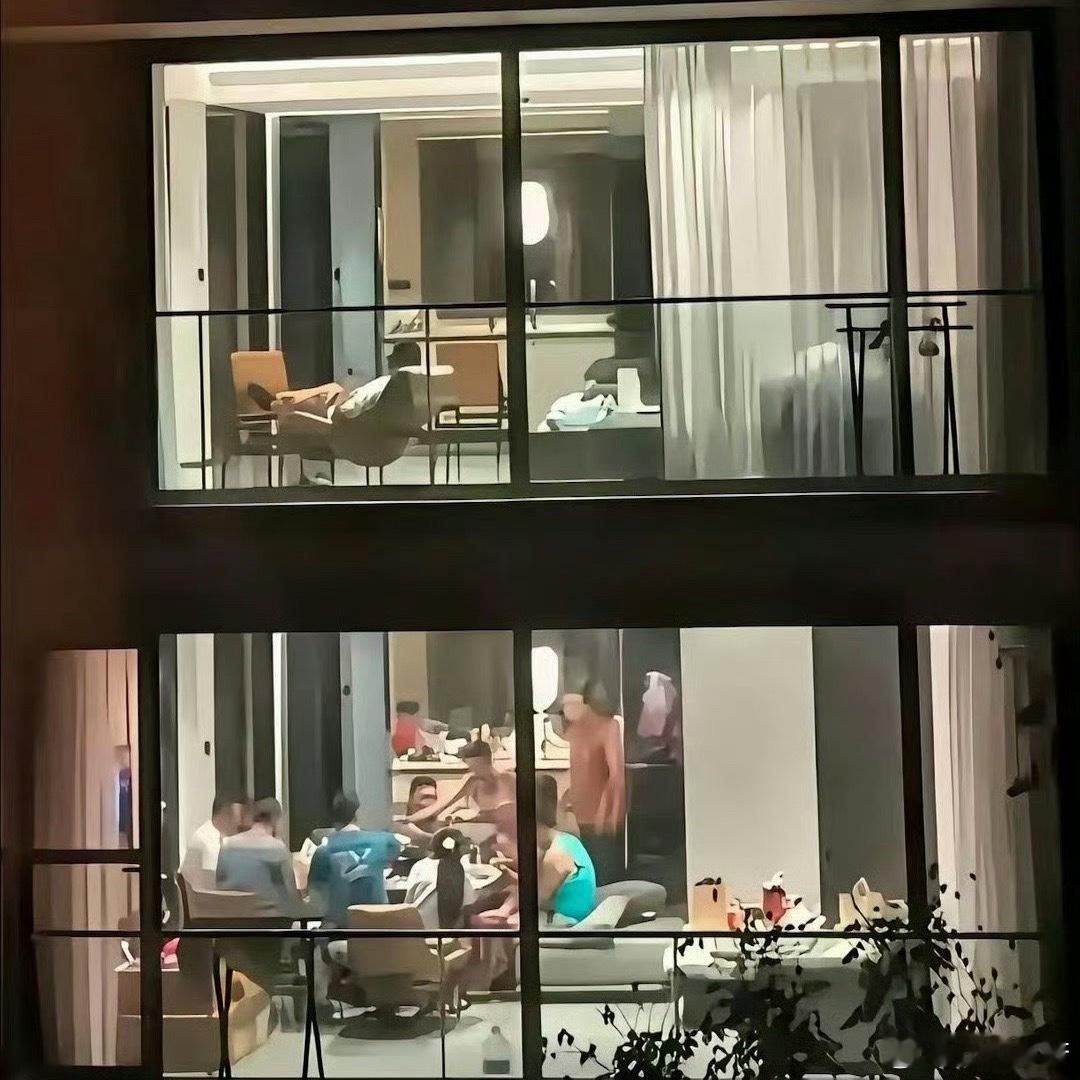 年轻人应该羡慕楼上的这种生活老年人应该羡慕楼下的这种生活​​​